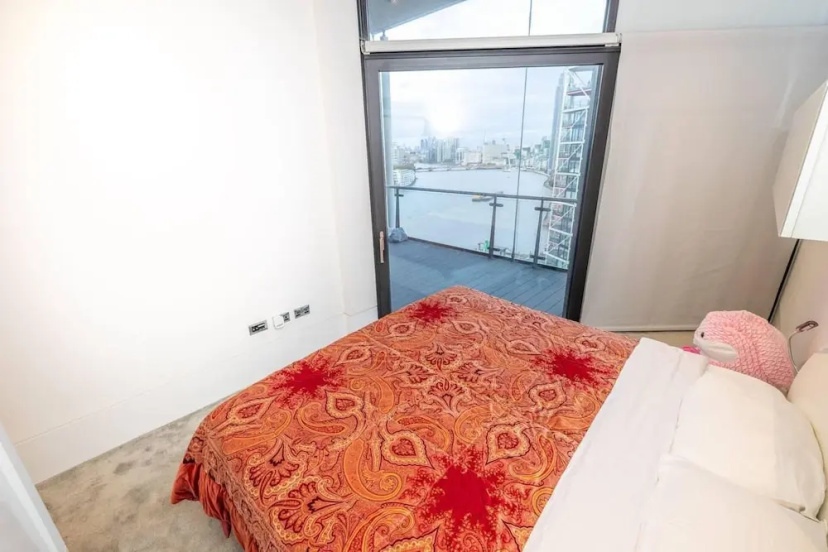 River Side View Luxury Penthouse Apartment — отель с удобным расположением в Лондоне