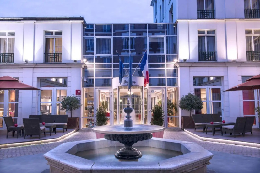 Hotel Vacances Bleues Villa Modigliani 4 — отель в Париже, Франция