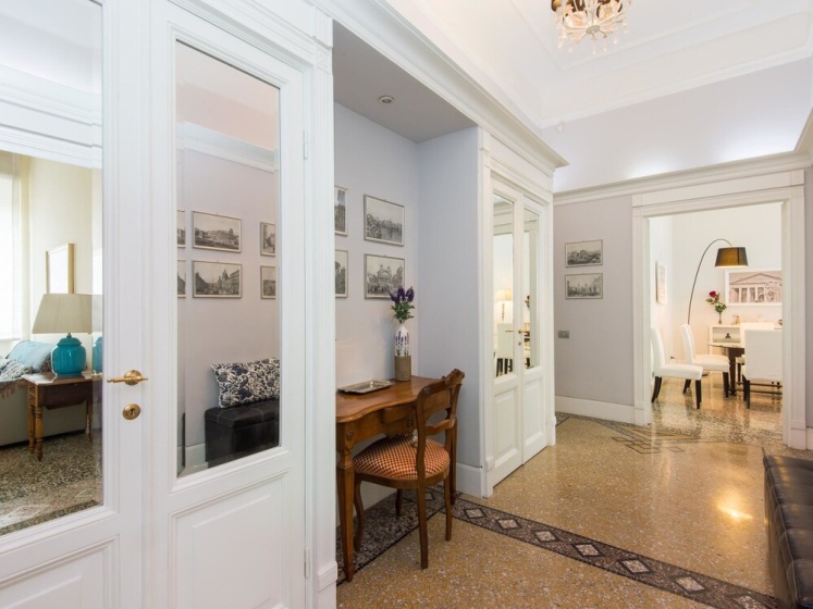 RSH Trastevere Luxury Large Apartment — отзывы гостей и цены