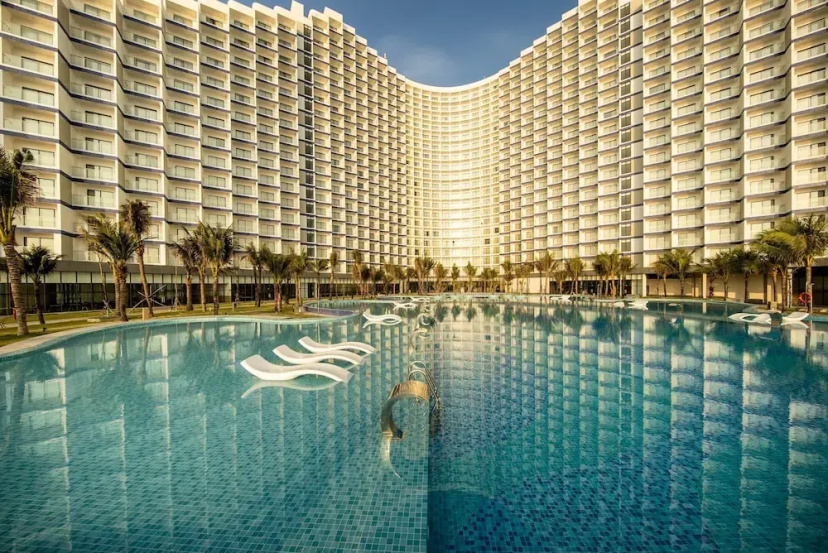 The Western Seaview Cam Ranh Condotel — забронировать отель в Каме
