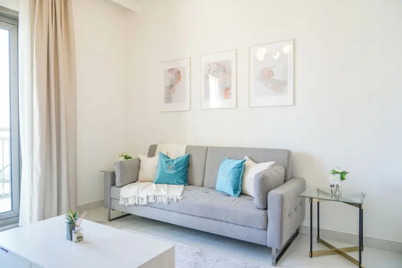 Цены на Yogi - Elegant Apartment With Balcony Amidst Vibrant Area в Дубае