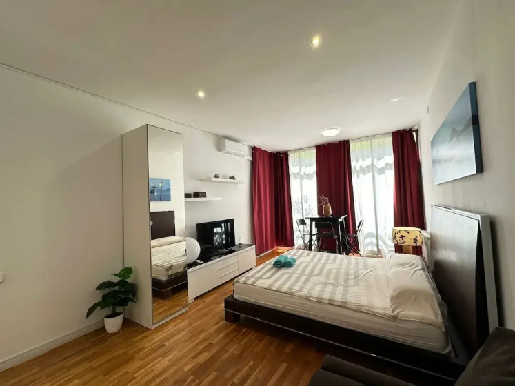 Rooms Nuevo Arago 3 — отель в Барселоне, Испания