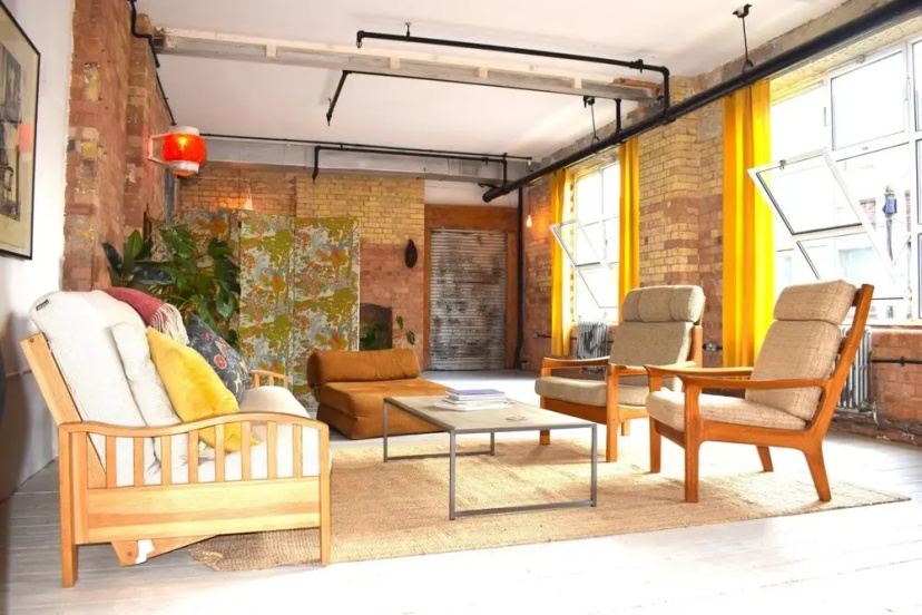 Industrial Open Plan Studio in Hackney — отель с удобствами в Лондоне