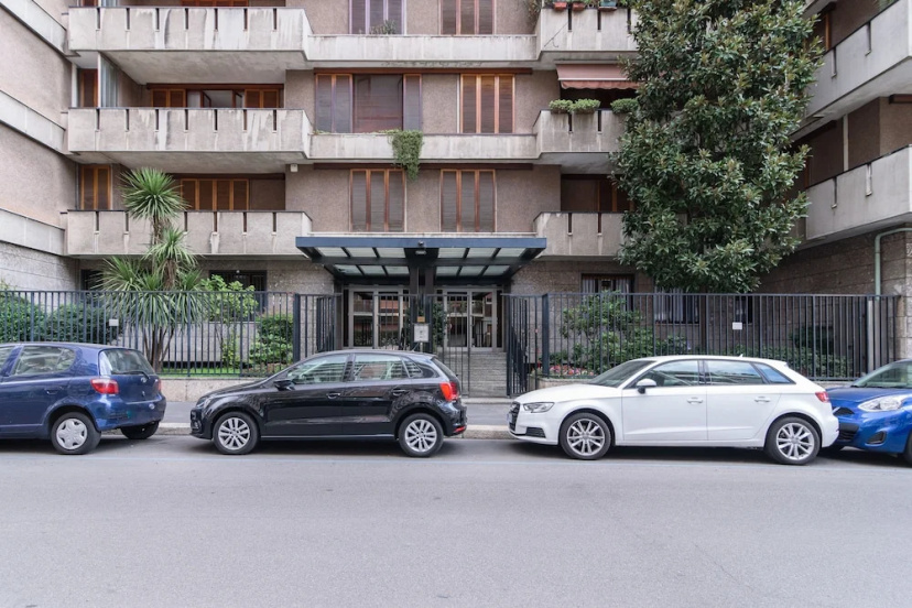 Цены на Home At Hotel - Dateo в Милане