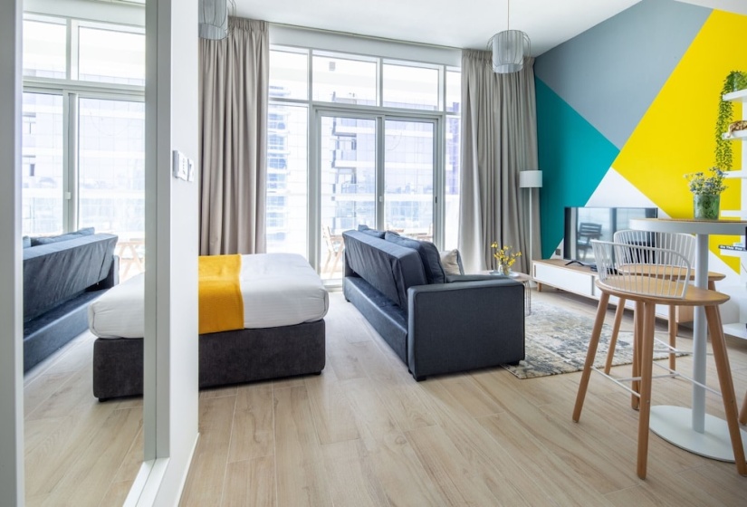Ultramodern Studio With Sublime Decors in Dubai Marina — комфортный отель в Дубае