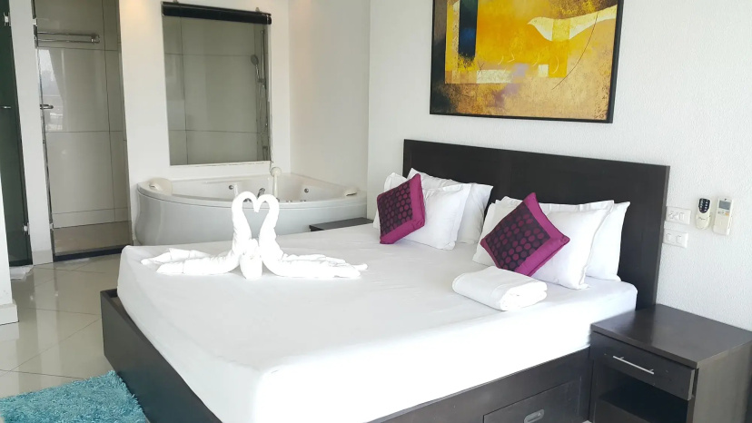 Цены на Vtsix Condo Service At View Talay 6 Condo в Паттайе