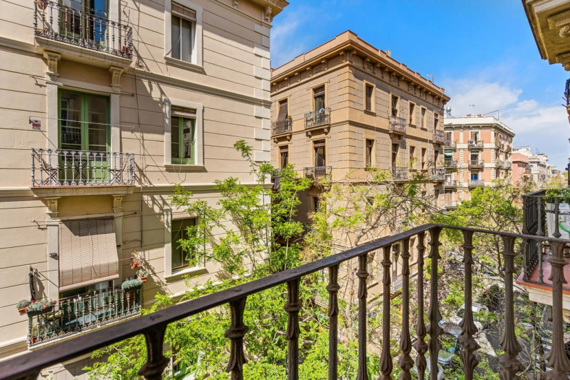 Lodging Apartments Beach Studio 22 — отель с удобным расположением в Барселоне