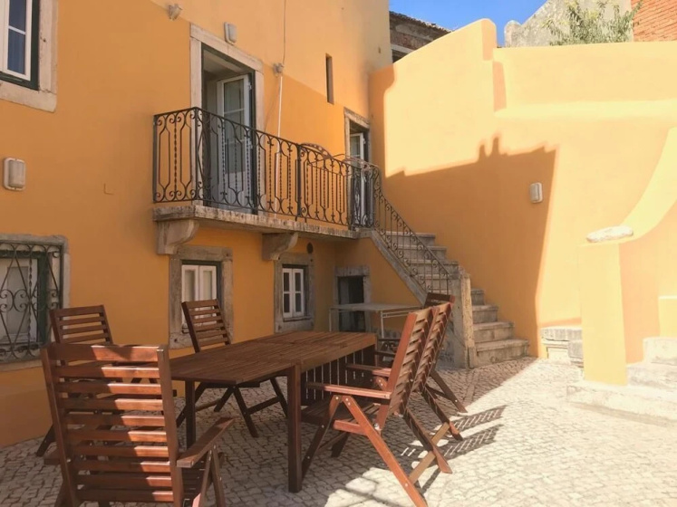 Apartments Center Castelo — комфортный отель в Лиссабоне
