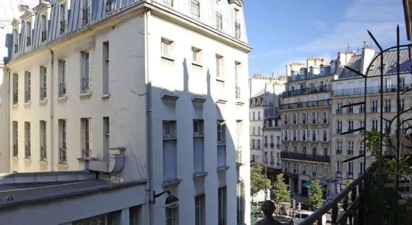 Parisian Home - Temple/République — отель с удобным расположением в Париже
