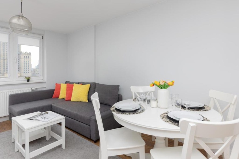 Цены на Apartments Golden Warsaw by Renters в Варшаве