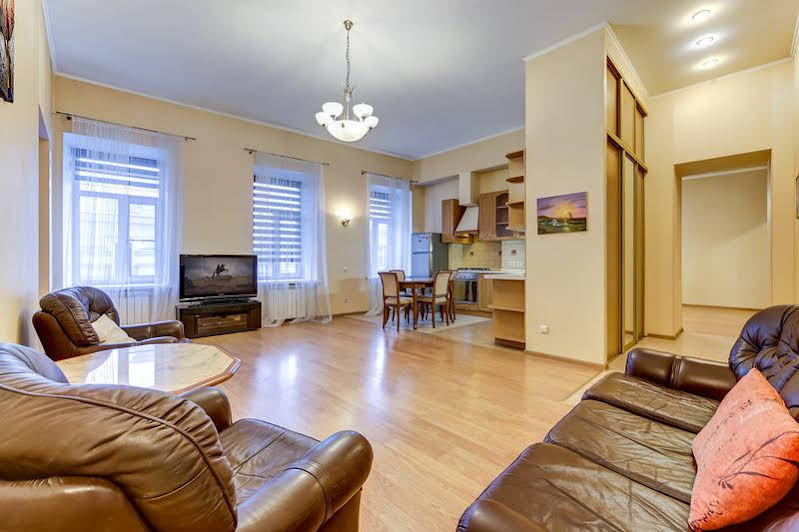 Stn Apartments Near Moskovsky Railway Station — отель с удобным расположением в Санкт-Петербурге