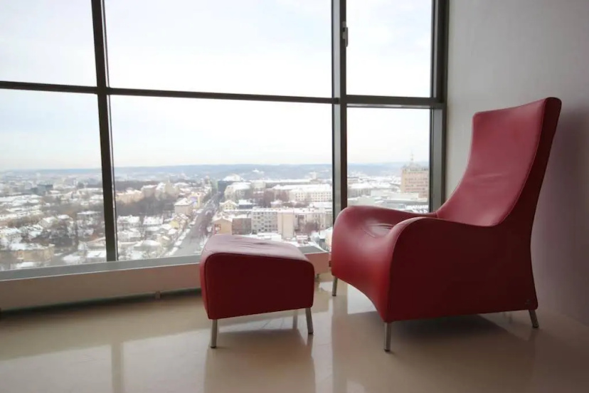 Red & White Helios City Apartment — забронировать отель в Вильнюсе