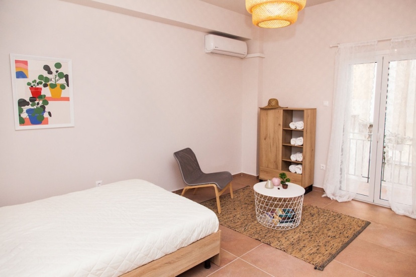 Cozy Studio Athens Downtown - Sleeps 3 — забронировать отель в Афины