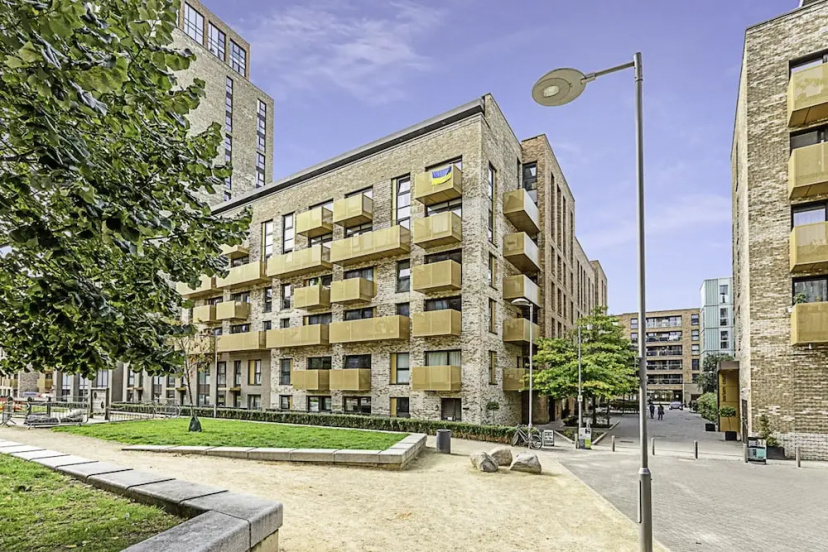 Beautiful Apartment in Surrey Quays — забронировать отель в Лондоне