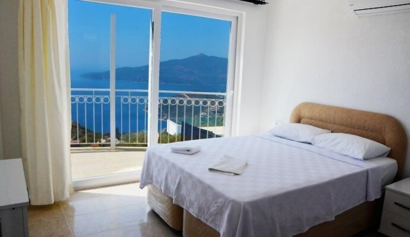Kalkan 3 Bedrooms Villa Private Pool — отель с удобствами в Калкан