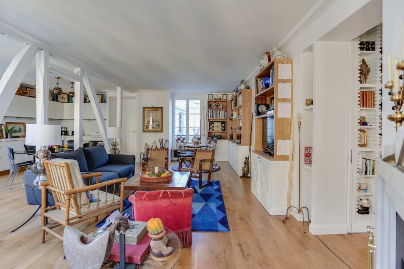 Stylish, and Spacious Apartment - Champs-elysées — отель с удобным расположением в Париже