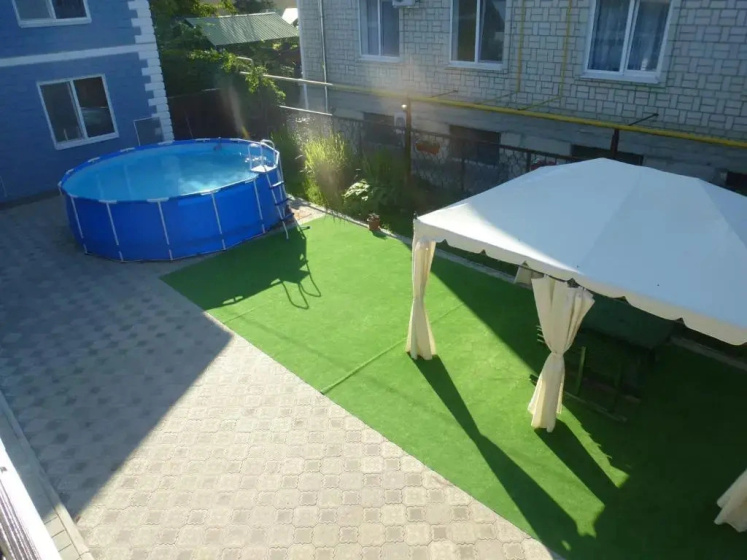 Guest House Raiskiy Ugolok — отель с удобствами в Витязево