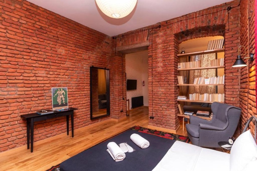 Stylish 1BR apt Close to Rustaveli Avenue — отзывы гостей и цены