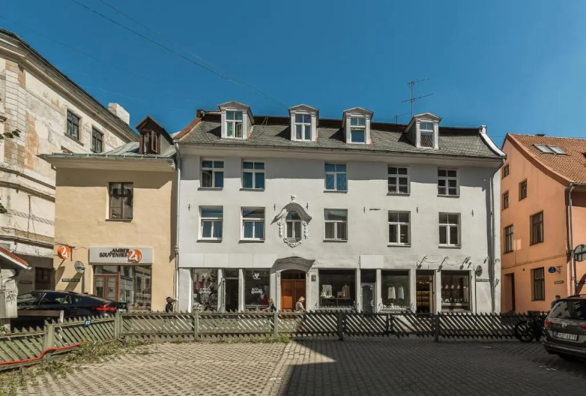 Цены на Old Town White в риге