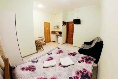 Цены на Guest house Mayskiy в Санкт-Петербурге