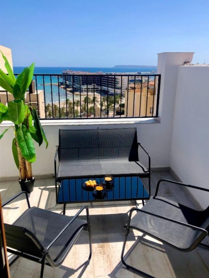 Цены на View 4 U Apartment - Alicante в Аликанте