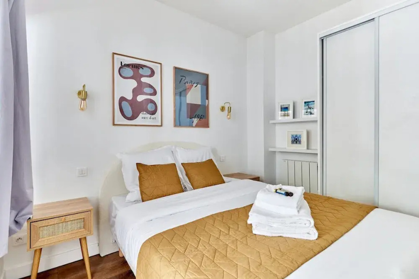 Apartment 2 Bedrooms Center of Paris — комфортный отель в Париже