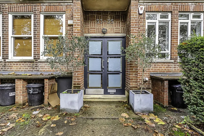 Цены на Beautiful One Bed Garden Flat In Parsons Green в Лондоне