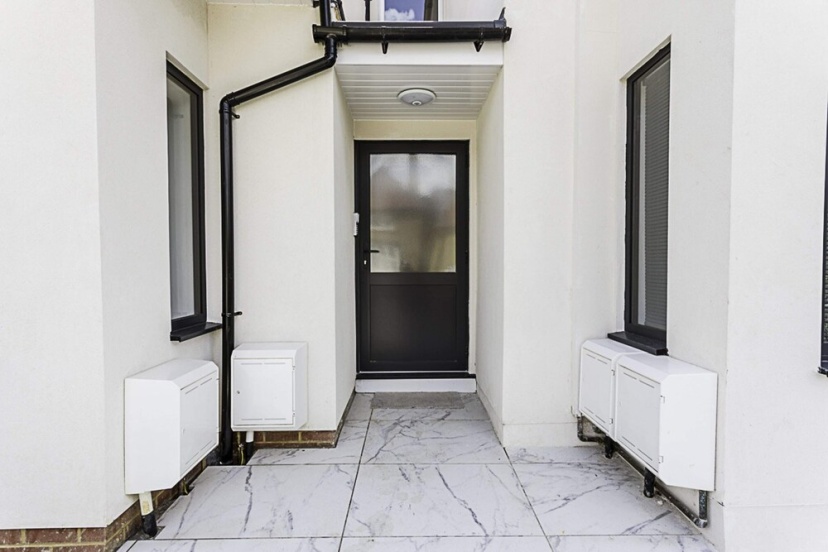 Cozy 1 Bed Apartment in Hanwell — отель с удобным расположением в Лондоне