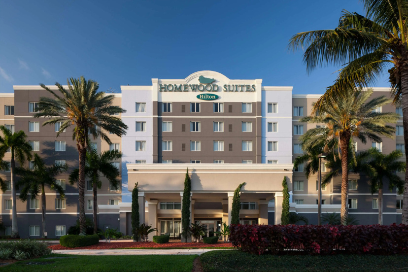 Homewood Suites by Hilton Miami-Airport/Blue Lagoon — комфортный отель в Майами