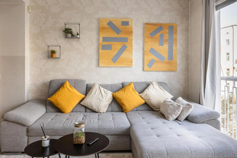 Цены на The comunist apartment 2bds в Праге
