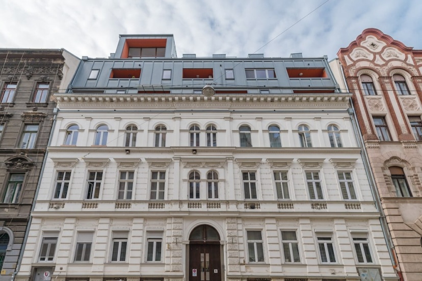 Funky Breeze & Balcony 4 — отель в Будапеште, Венгрия