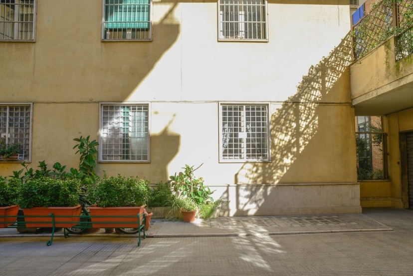 Family Mod Apartment Terme di Caracalla — отель с удобным расположением в Риме