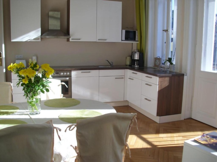 Цены на Apartment in City Center - MORASSI в Карловых Варах