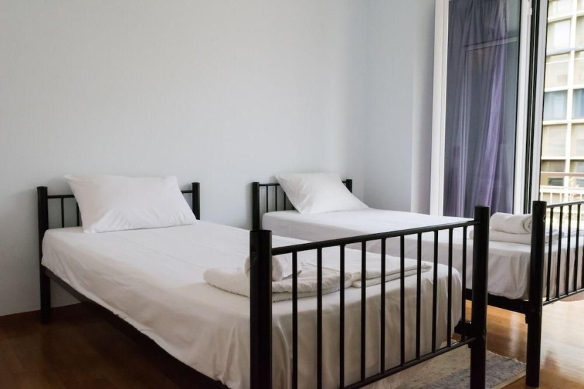 3 Bedroom Apartment Next to Panormou Metro — отель с удобным расположением в Афины