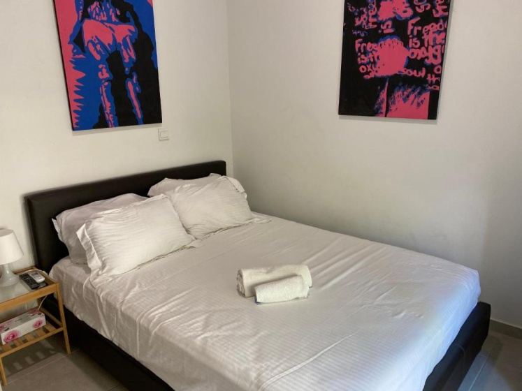 Modern City Center Apartment Saripolou 2 — отель с удобствами в Лимассол
