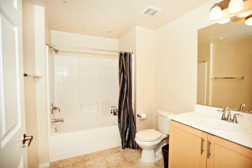 The Ginosi Hollywood & Highland Apartel — комфортный отель в Лос-Анджелесе