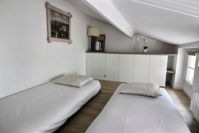 103275 - Appartement 4 personnes Temple - Republique — забронировать отель в Париже