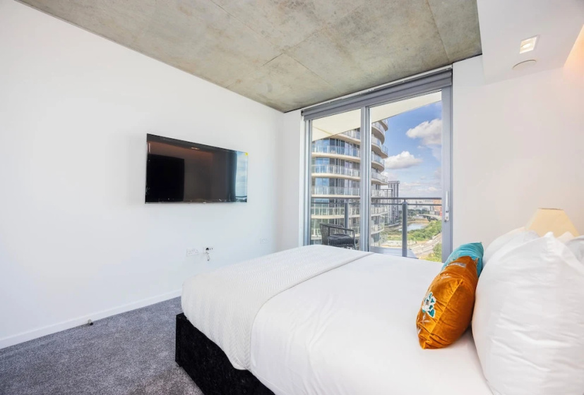 Цены на Koks Heights Executive One Bed Apartment в Лондоне