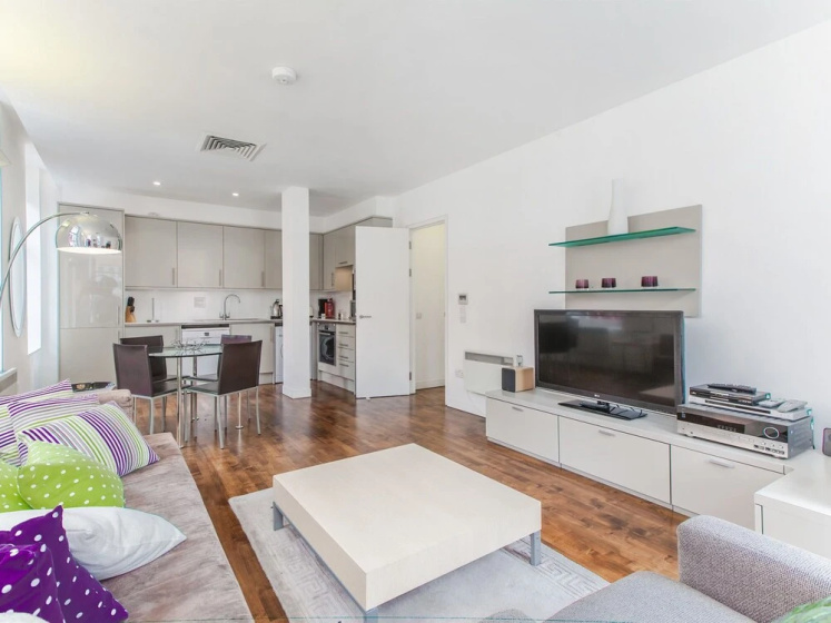 Цены на LCS Liverpool Street Apartments в Лондоне