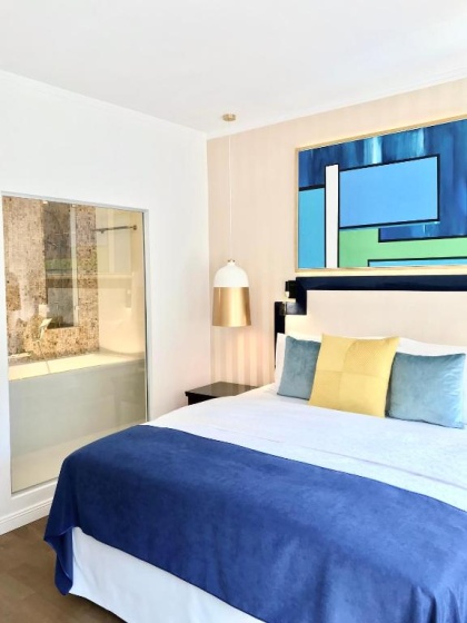 Цены на Luxury Apartments MONDRIAN Market Square III в Варшаве