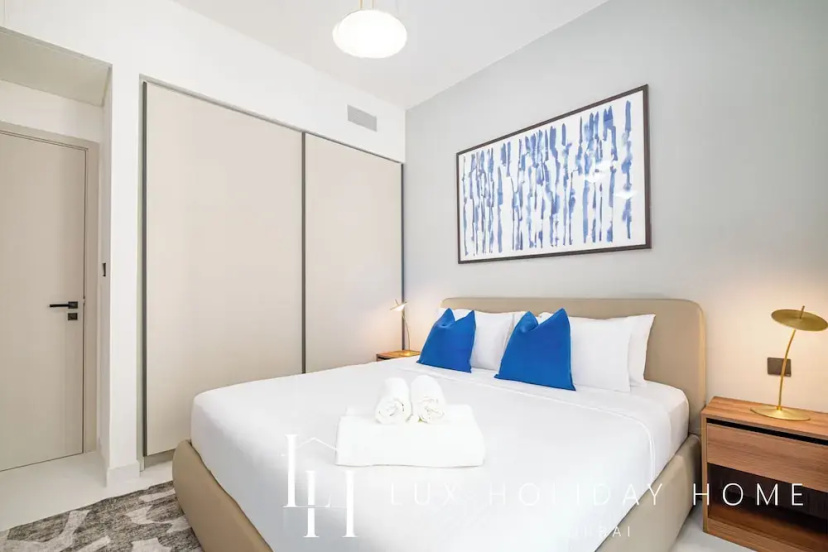 LUX The Marina Vista Beachfront Suite 5 — отель в Дубае, Объединенные Арабские Эмираты