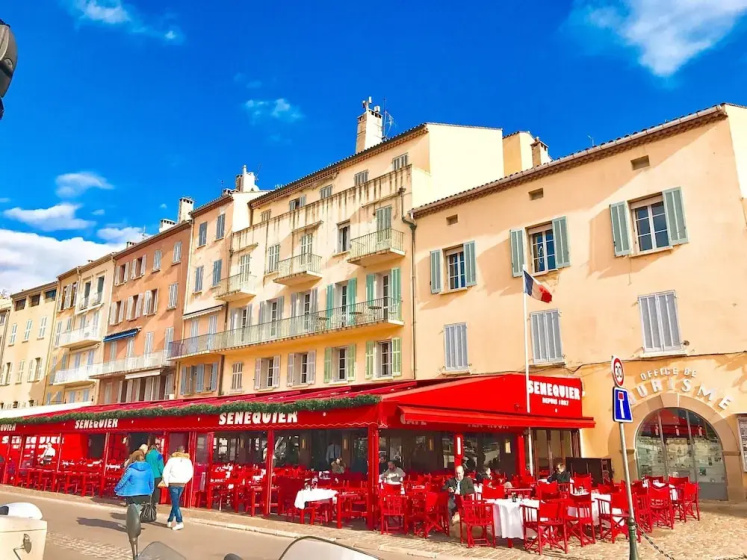 Delightful Apartment in Saint Tropez With Swimming Pool — отель в Сент-Тропезе, Франция