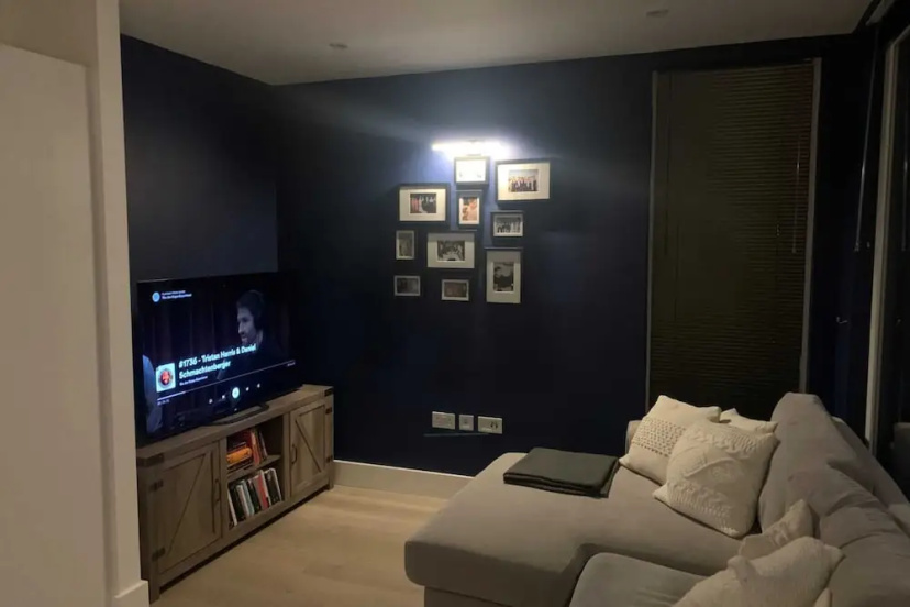 Contemporary 1 Bedroom Apartment in South London — комфортный отель в Лондоне