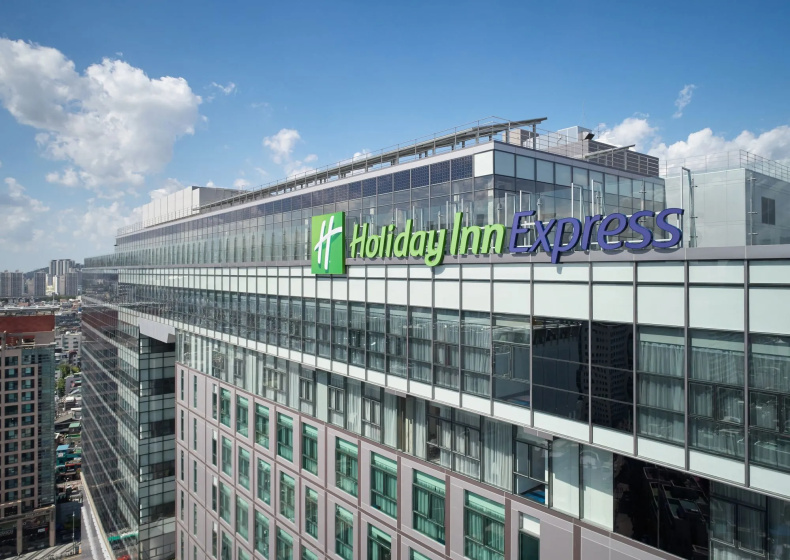 Holiday Inn Express Seoul Hongdae by IHG — забронировать отель в Сеул