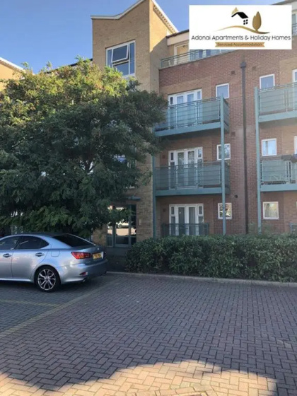 Цены на 2 Bedroom Apartment at Dagenham , Adonai Serviced Accommodation, Free WiFi and Parking в Лондоне