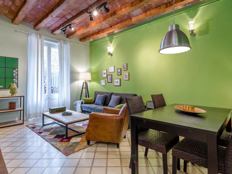 Urban District - St. Antoni Market Apartment — отзывы гостей и цены