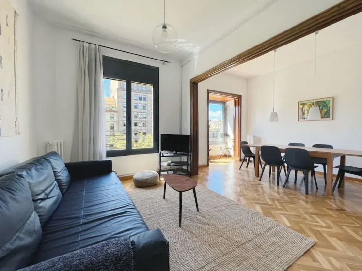 Stay U-nique Apartment Passeig de Gràcia III — комфортный отель в Барселоне