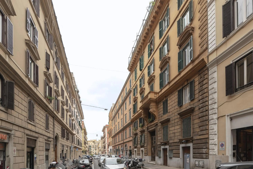 Porta Pia And Villa Torlonia Quiet Apartment — отель с удобным расположением в Риме