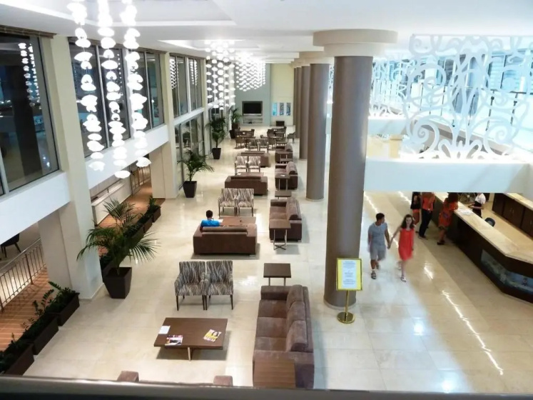 Tofinis Hotel — отель в Айя-Напа для семейного отдыха