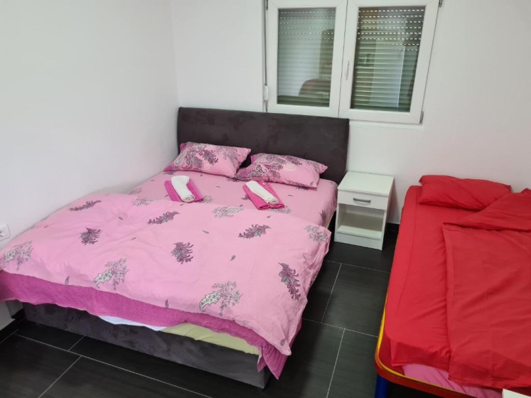 Apartments F — отель в Подгорице, Черногория